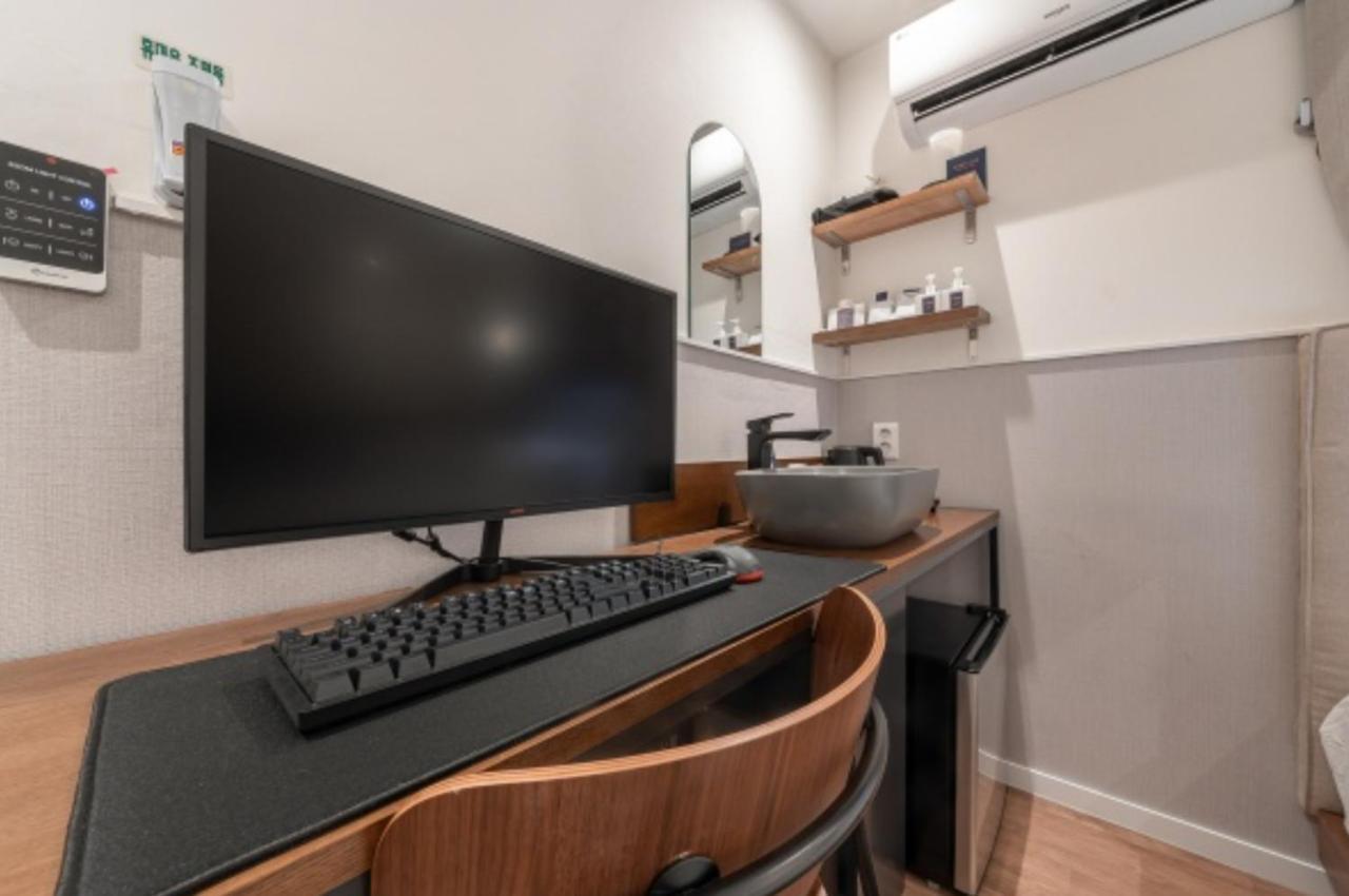 Just Stay Hotel Seoul Ngoại thất bức ảnh